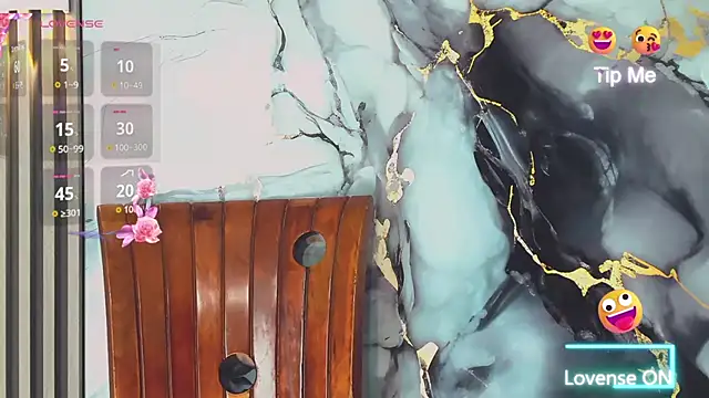 khiara moretti online show from February 2026 07:45:02 PM