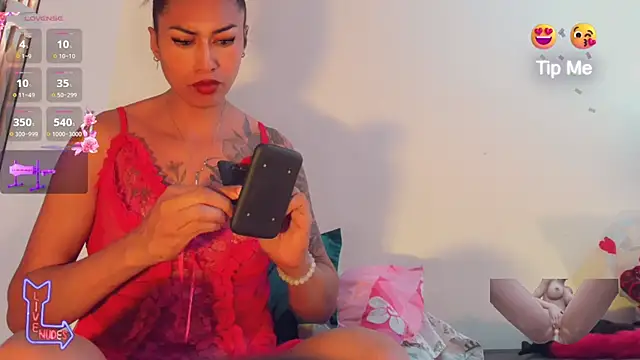 khiara moretti online show from May 2026 11:38:01 AM
