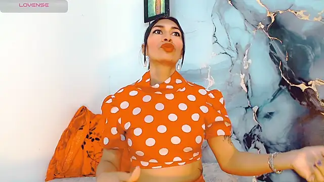 khiara moretti online show from November 2025 11:25:02 AM