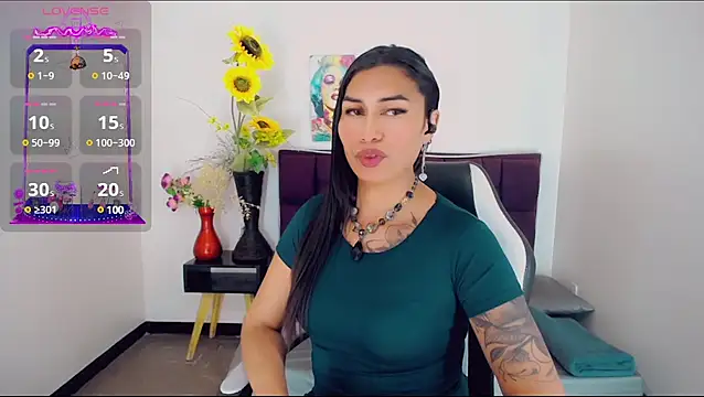 khiara moretti online show from March 2025 02:47:01 PM