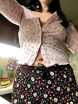 space stacy online show from October 2025 04:00:01 AM