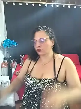Snapshot of Aleja_Gonzales chatting on July 2026 10:51:01 PM Aleja Gonzales online show from July 2026 10:51:01 PM