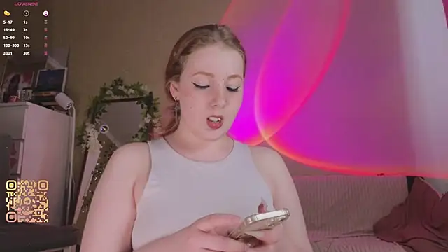 Snapshot of Miss_Ida_ chatting on June 2026 02:06:02 PM Miss Ida online show from June 2026 02:06:02 PM
