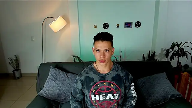 Snapshot of Baxter_Dex chatting on February 2025 12:31:02 AM Baxter Dex online show from February 2025 12:31:02 AM