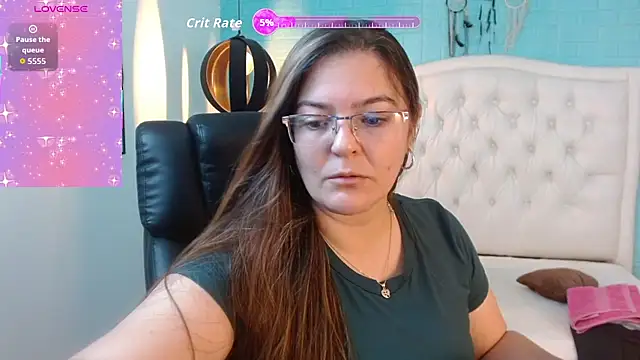 MsJossie online show from October 2025 03:30:02 AM