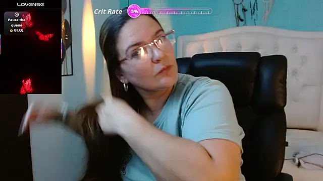 MsJossie online show from September 2025 03:24:01 AM