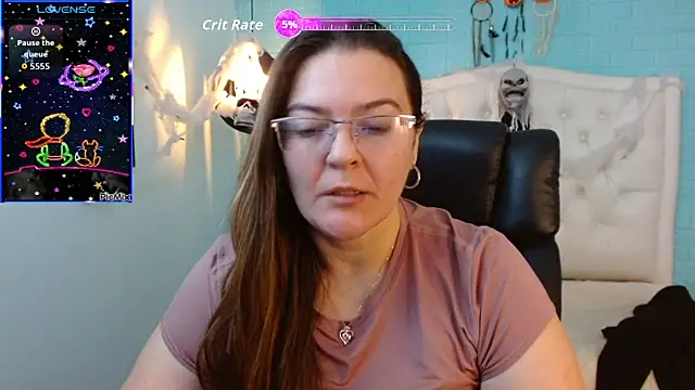 MsJossie online show from October 2025 04:09:01 AM