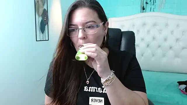 MsJossie online show from January 2025 03:53:02 AM