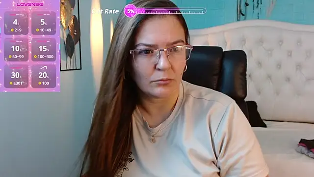 MsJossie online show from September 2025 05:24:01 AM