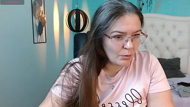 MsJossie online show from April 2026 03:31:01 AM