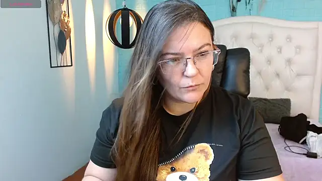 MsJossie online show from April 2026 03:40:02 AM