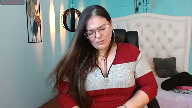 MsJossie online show from April 2026 03:42:02 AM