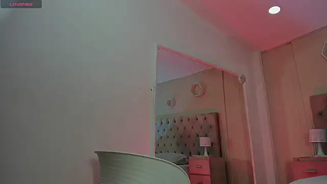 Snapshot of Agathaargent_ chatting on November 2025 04:23:01 AM Agathaargent online show from November 2025 04:23:01 AM