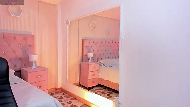 Snapshot of Agathaargent_ chatting on December 2025 04:46:02 AM Agathaargent online show from December 2025 04:46:02 AM