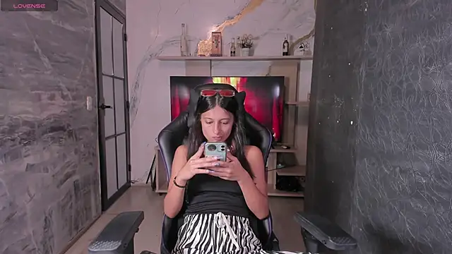 Snapshot of Agathaargent_ chatting on November 2025 08:20:01 PM Agathaargent online show from November 2025 08:20:01 PM