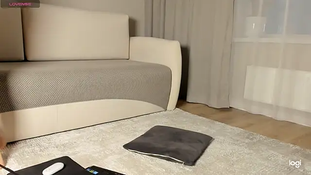 AmelinaLove online show from November 2025 01:49:02 AM