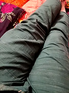 Snapshot of Shoni__ chatting on September 2025 11:13:01 AM Shoni online show from September 2025 11:13:01 AM