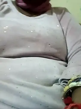 Snapshot of Shoni__ chatting on December 2025 04:02:02 PM Shoni online show from December 2025 04:02:02 PM