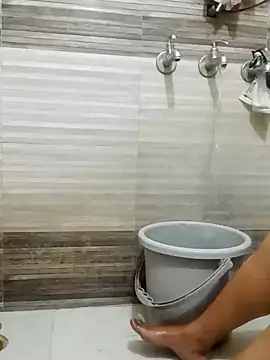 Snapshot of Shoni__ chatting on December 2024 09:50:01 AM Shoni online show from December 2024 09:50:01 AM