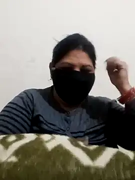 Snapshot of Shoni__ chatting on December 2024 01:08:02 AM Shoni online show from December 2024 01:08:02 AM