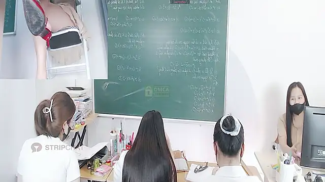 Snapshot of _Math_ chatting on September 2025 07:31:01 AM Math online show from September 2025 07:31:01 AM