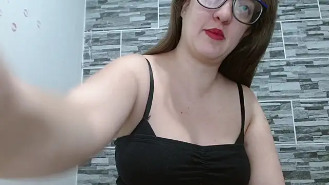 Venus Santana online show from February 2026 05:20:01 PM