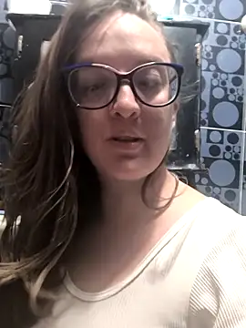 Venus Santana online show from October 2025 05:56:01 PM