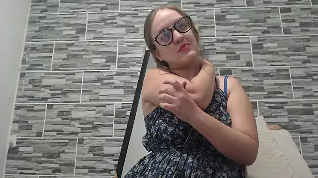 Venus Santana online show from March 2025 11:24:02 PM