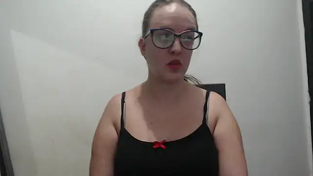 Venus Santana online show from October 2025 06:08:02 PM