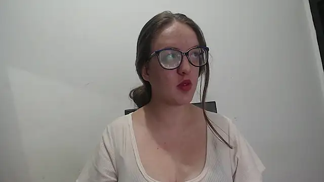 Venus Santana online show from November 2025 02:39:02 PM