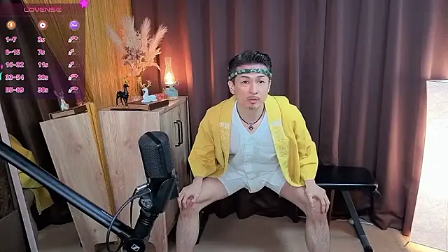 HARU-outdoor-x online show from October 2025 02:24:02 PM