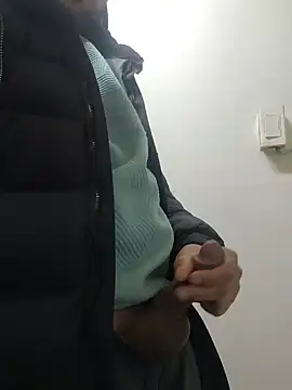 Snapshot of Fucklover011 chatting on February 2025 09:52:02 AM Fucklover011 online show from February 2025 09:52:02 AM