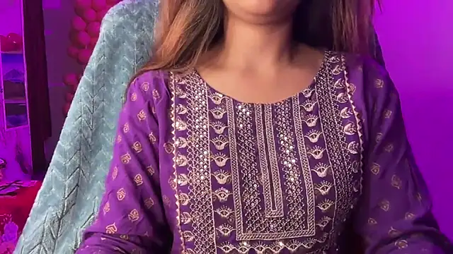 Royal girl 1 online show from February 2026 05:13:02 PM