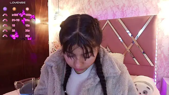 Snapshot of Miaa_Smiith1 chatting on March 2025 12:11:02 PM Miaa Smiith1 online show from March 2025 12:11:02 PM