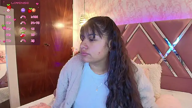 Snapshot of Miaa_Smiith1 chatting on January 2025 12:11:02 PM Miaa Smiith1 online show from January 2025 12:11:02 PM