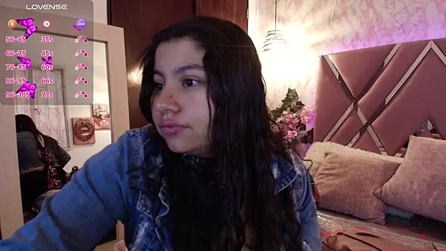 Snapshot of Miaa_Smiith1 chatting on March 2025 12:13:02 PM Miaa Smiith1 online show from March 2025 12:13:02 PM