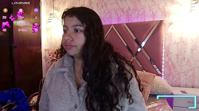 Snapshot of Miaa_Smiith1 chatting on March 2025 12:17:01 PM Miaa Smiith1 online show from March 2025 12:17:01 PM