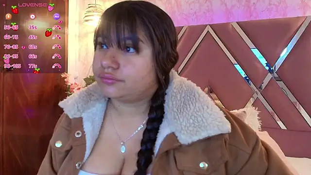 Snapshot of Miaa_Smiith1 chatting on February 2025 12:11:02 PM Miaa Smiith1 online show from February 2025 12:11:02 PM