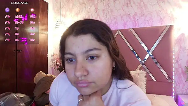 Snapshot of Miaa_Smiith1 chatting on March 2025 12:12:01 PM Miaa Smiith1 online show from March 2025 12:12:01 PM