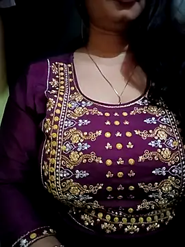 Snapshot of Jaanu_Jaanvi chatting on November 2025 07:03:01 PM Jaanu Jaanvi online show from November 2025 07:03:01 PM