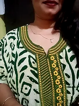 Snapshot of Jaanu_Jaanvi chatting on October 2025 08:08:02 PM Jaanu Jaanvi online show from October 2025 08:08:02 PM