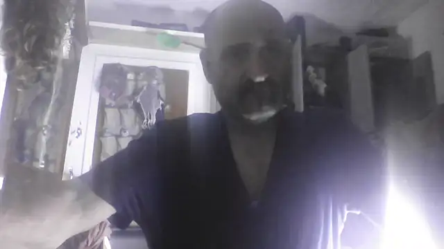 Snapshot of Tinydalldaylong chatting on April 2026 01:04:02 PM Tinydalldaylong online show from April 2026 01:04:02 PM