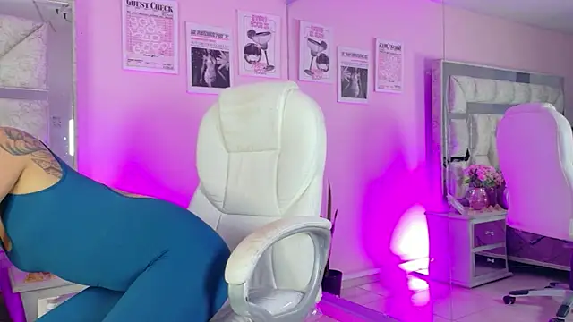 Sara Greey online show from July 2026 02:45:02 PM