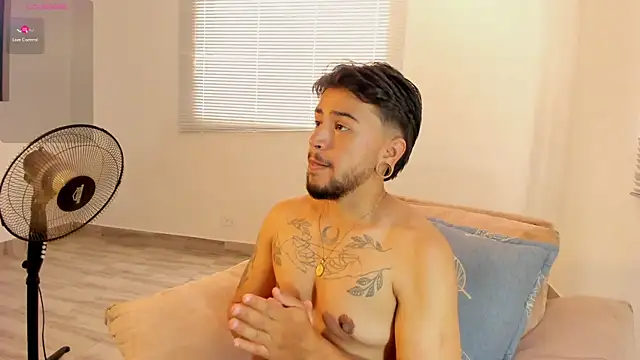 ftmphilip  online show from May 2026 02:32:02 PM