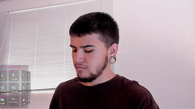 ftmphilip  online show from December 2025 04:52:02 PM