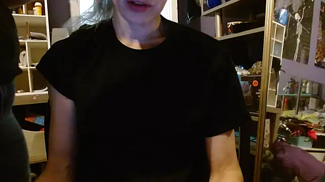 watermellonpussy online show from November 2025 04:12:01 AM