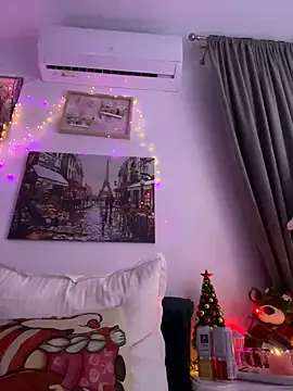 EvelynFrances online show from December 2024 05:58:01 PM