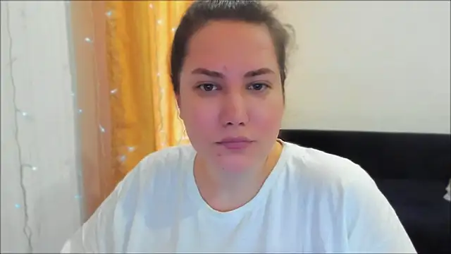  madalexa  online show from April 2026 02:01:01 PM