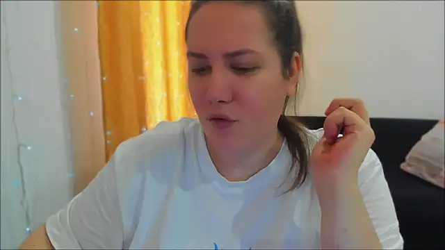  madalexa  online show from April 2026 01:35:01 PM