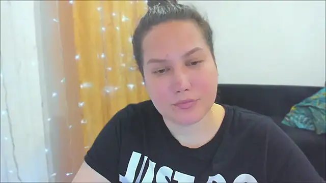  madalexa  online show from October 2025 04:52:01 PM